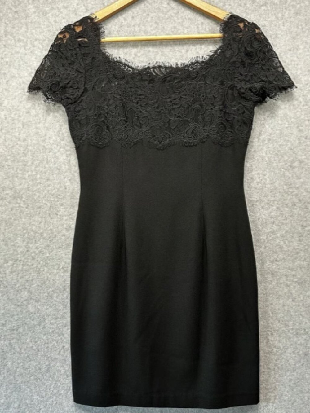 Carmen Marc Valvo small black lace eyelash-trimmed cocktail dress